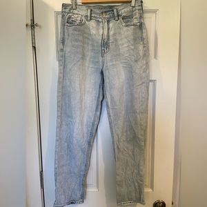 American Eagle Mom Jeans